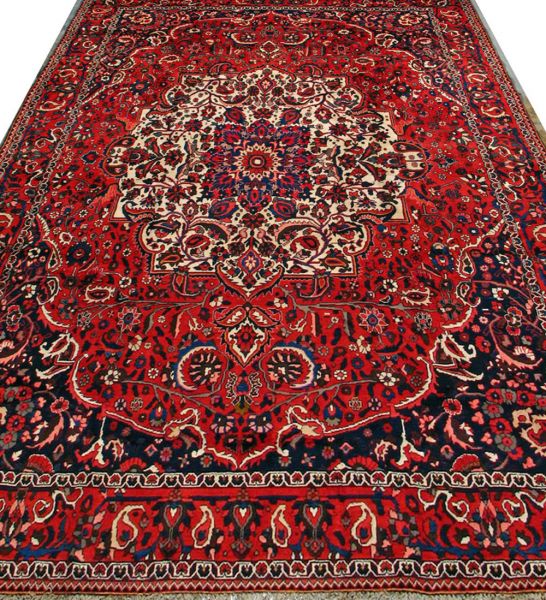 https://www.armanrugs.com/ | 9' 0" x 12' 8" Red Bakhtiari Hand Knotted Wool Authentic Persian Rug