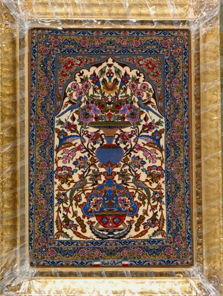 https://www.armanrugs.com/ | 2' 2" x 3' 3"  Esfahan Hand Knotted Wool & Silk Authentic Persian Rug
