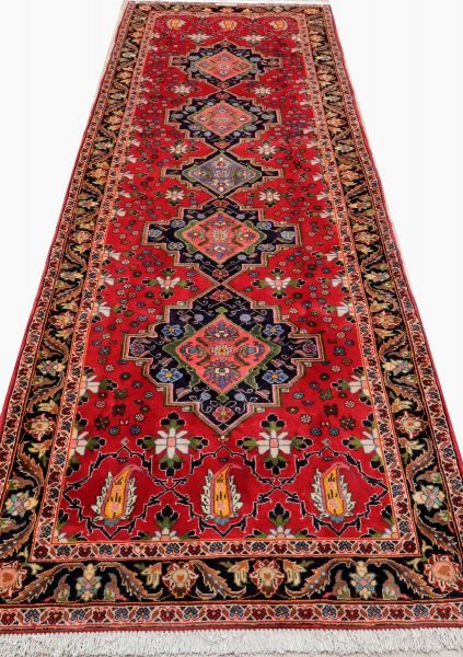 https://www.armanrugs.com/ | 4' 7" x 12' 2" Beige Nasrabad Hand Knotted Wool Authentic Runner Persian Rug